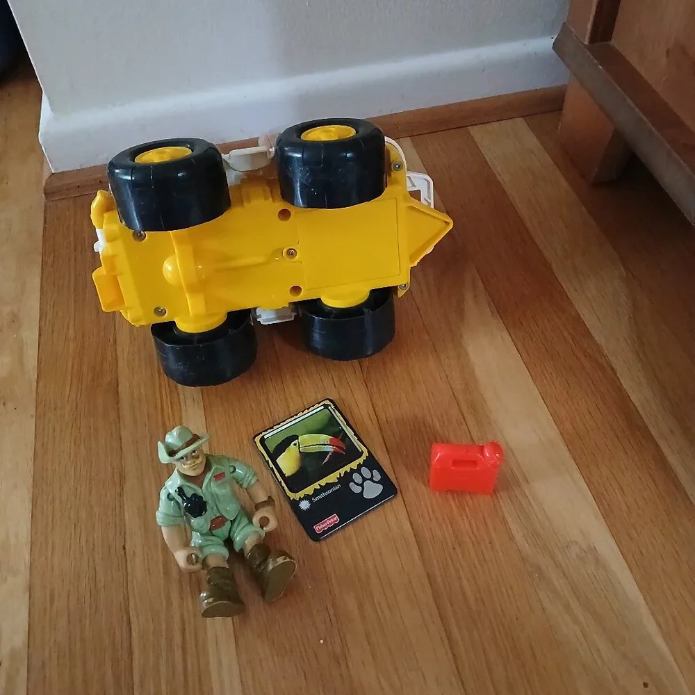 Vintage Fisher Price Zebra Smithsonian Talking Wild Adventure Off Road Jeep